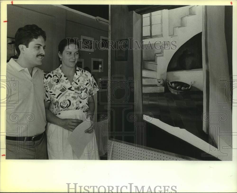 1985 Press Photo Daniel and Laura Saenz at Premiere Gallery opening, Texas - Historic Images