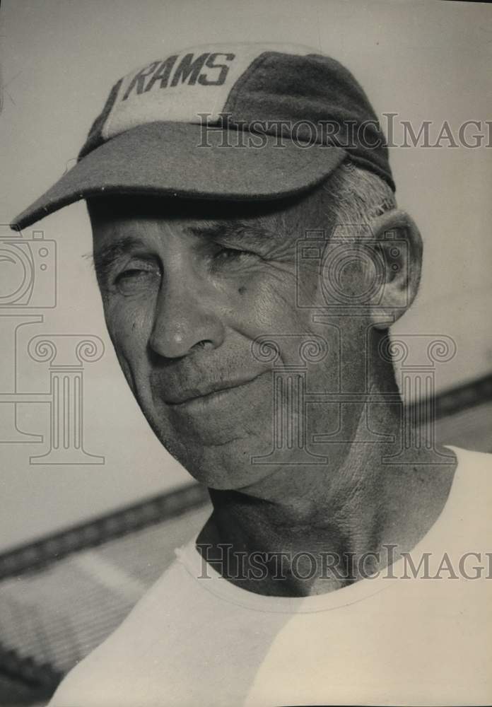 Press Photo Mr. Shaughnessy wearing a Rams hat - saa29208- Historic Images
