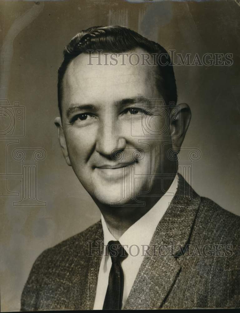 Press Photo Portrait of Dan Schilling - Historic Images