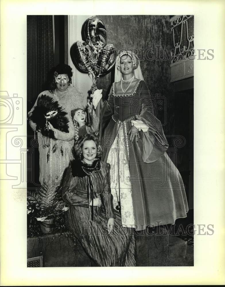 1987 Masked Ball for the Children's Fund of San Antonio, Texas-Historic Images