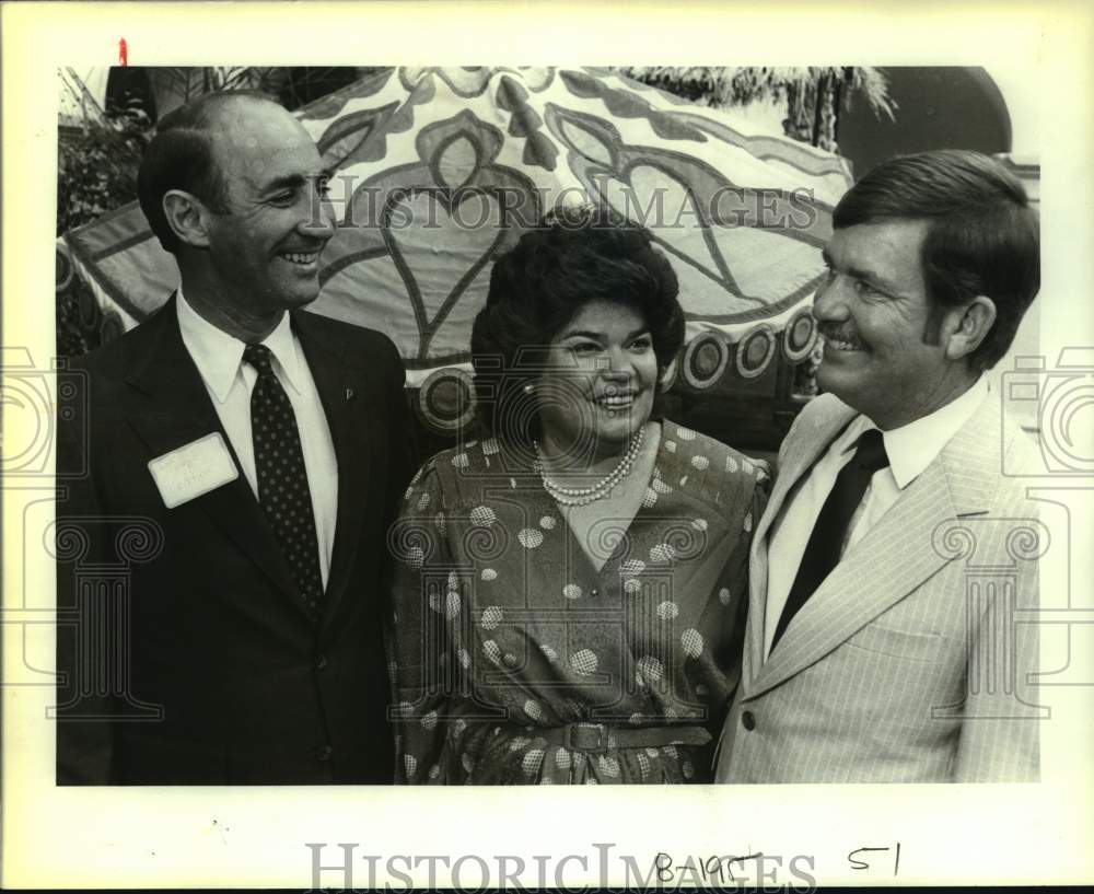 1981 Tony Levatino and guests at La Mansion Del Norte, Texas-Historic Images