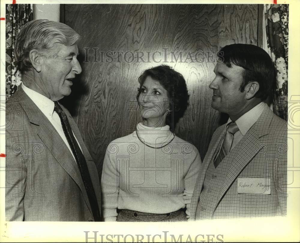 1984 Paul Heder with Johnnie Ruth and Robert Morgan, Texas-Historic Images