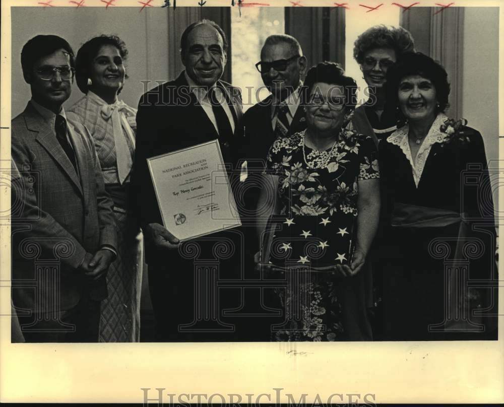 1980 Henry B. Gonzalez receives Recreation and Park award, Texas-Historic Images