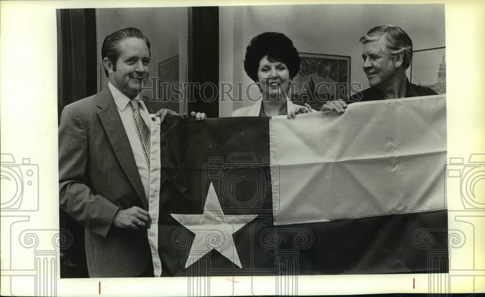 1985 Helping Hand Lifeline receiving flag from Kae Patrick, Texas-Historic Images