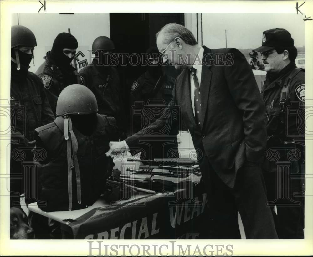 1990 Senator Phil Gramm visiting the Police Academy, Texas-Historic Images