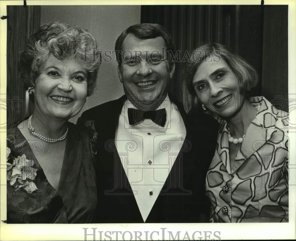 1986 Pat Frost, Bill Watson and Camilla Parker at Plaza Club, Texas-Historic Images