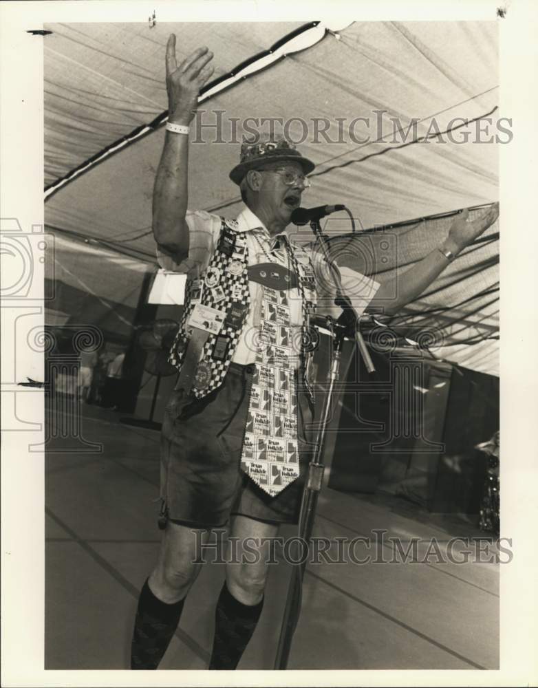 1995 Bob Thonnhoff performing at Texas Folklife Festival, Texas-Historic Images