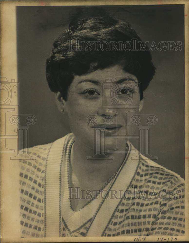 1975 Nancy Jones, Staff writer-Historic Images