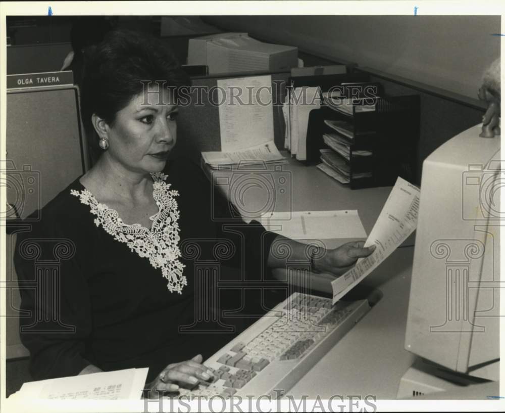 1992 Linda Trevino, Odyssey award winner, at her computer, Texas-Historic Images