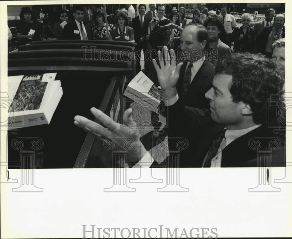 1991 Mayor and Commissioner recycling old telephone books, Texas-Historic Images