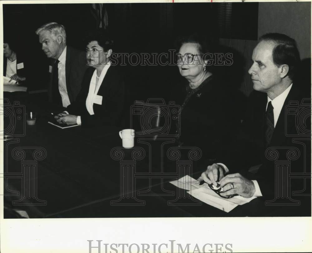 1991 Mayoral candidates meet to discuss education, Texas-Historic Images