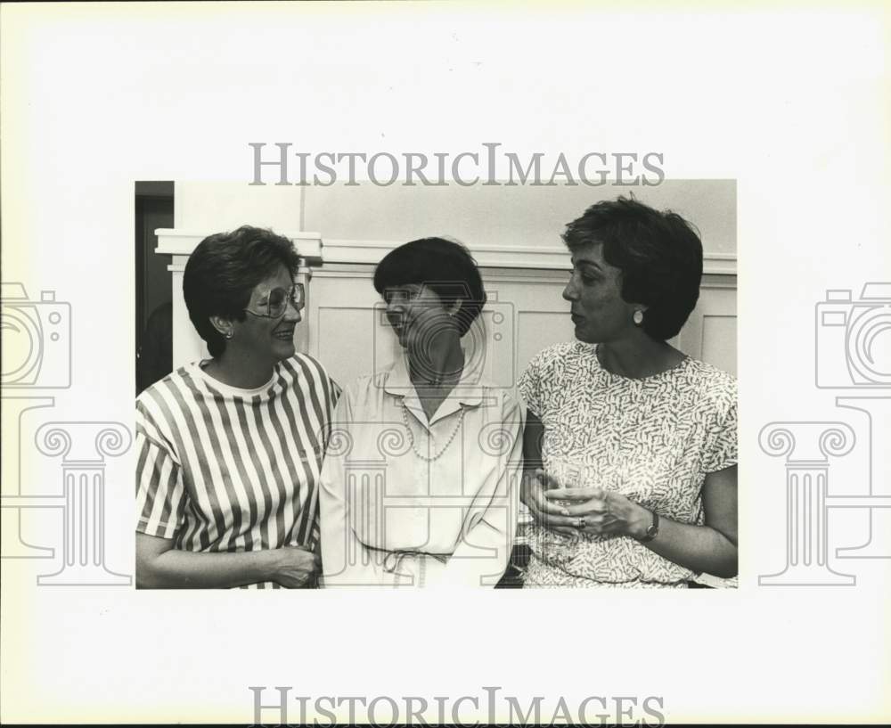 1987 Zontas members meeting at Biery Home, Texas-Historic Images