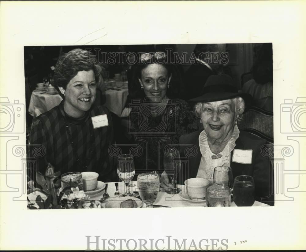 1985 Metropolitan Opera Auditions guests, Texas-Historic Images