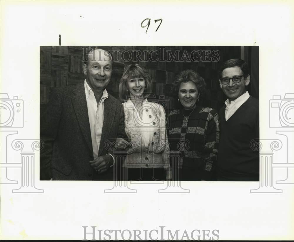 1987 Bob Throckmorton, Marie Lucci &amp; Madeline Coleman at a party.-Historic Images