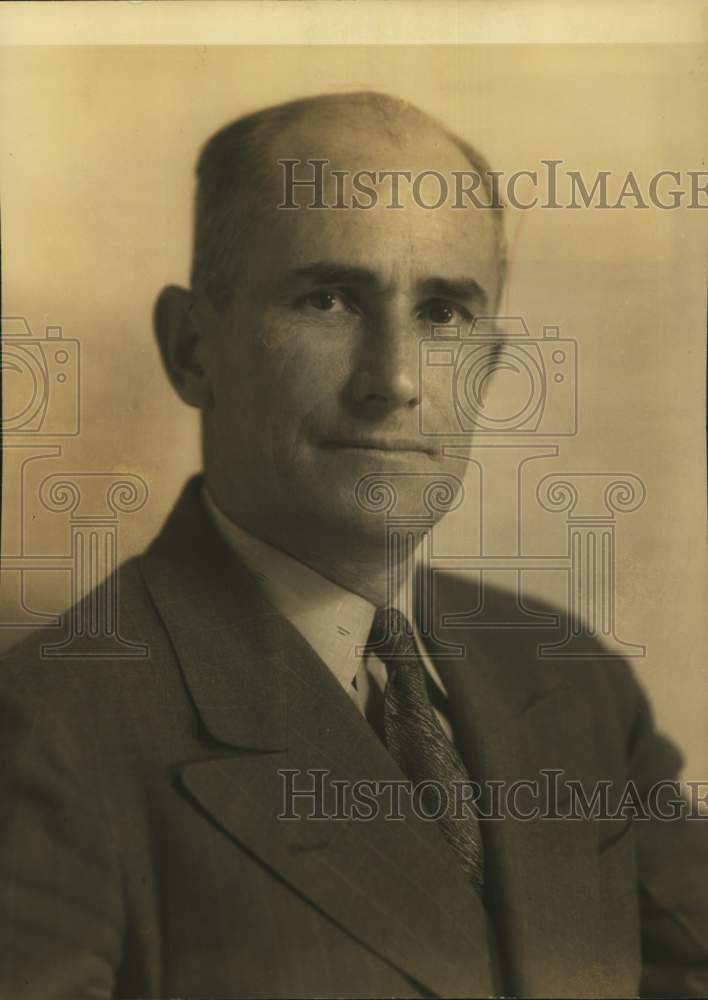 1958 Hubert W. Green of Mueller &amp; Green, San Antonio, Texas.-Historic Images