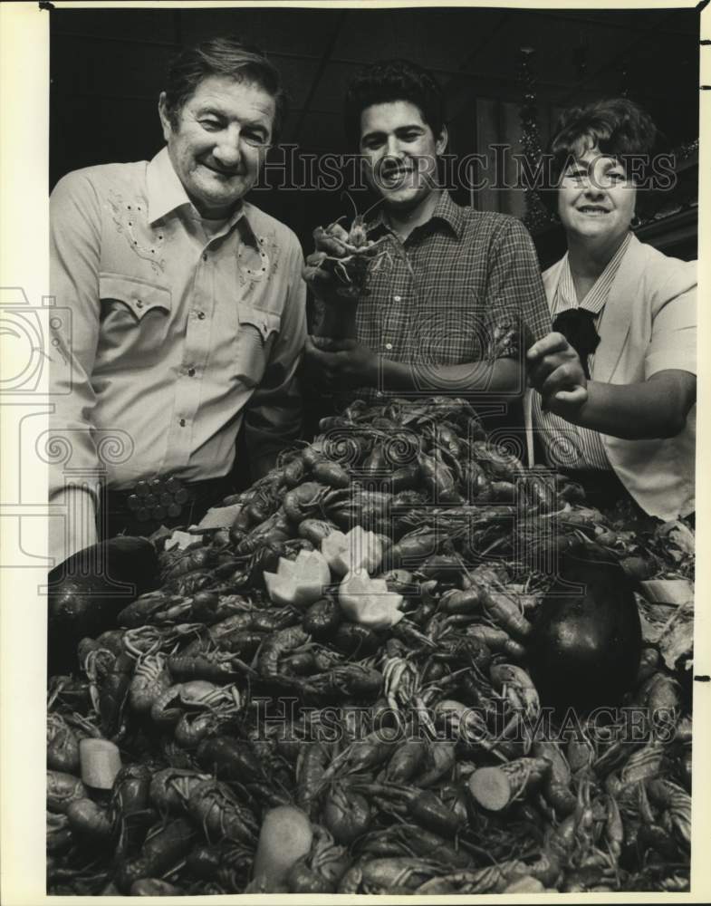 1985 Frenchie Guidry with display of crabfish at Frenchie's, Texas-Historic Images