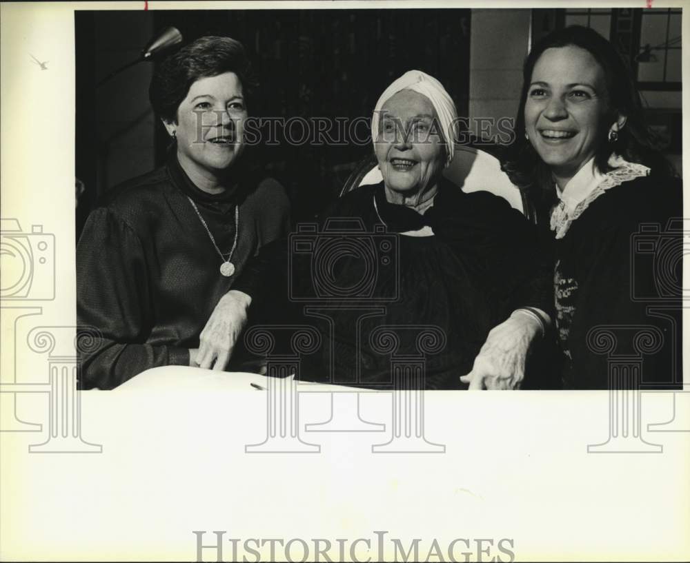 1986 Ladies attending the Met Opera auditions, Texas-Historic Images