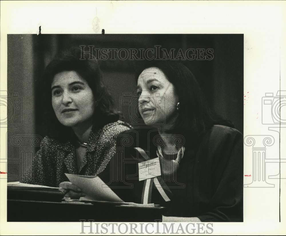 1988 Hispanas Unidas Conference attendees, Texas-Historic Images