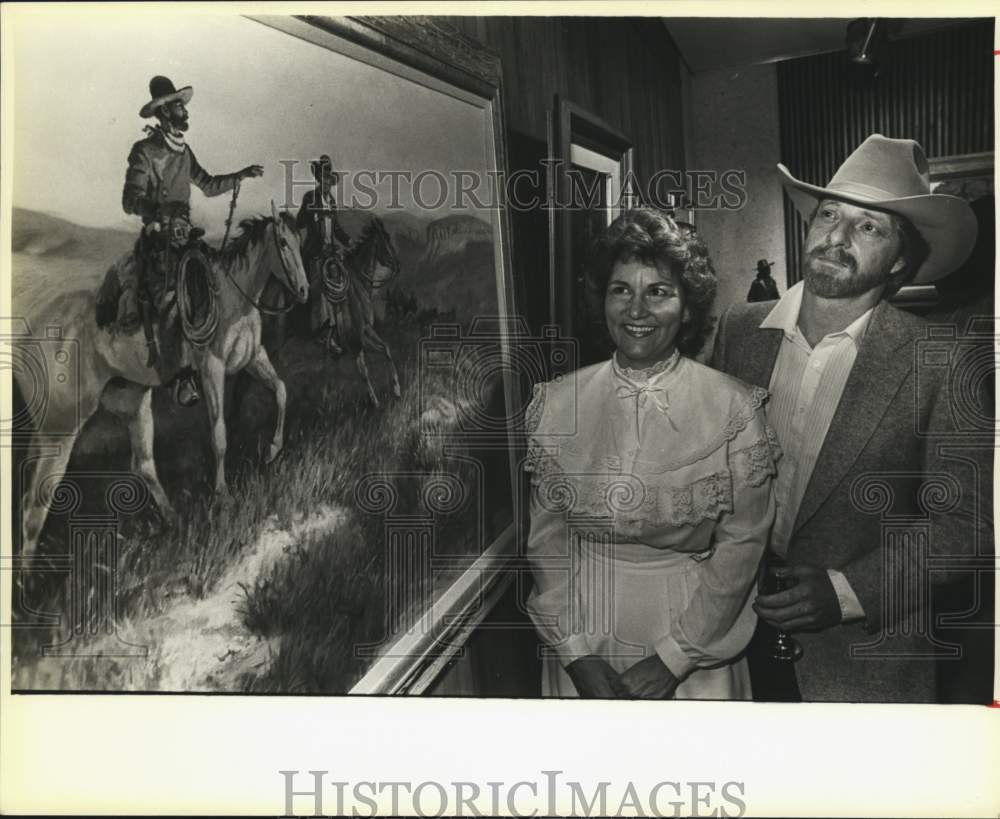1985 Norma and Tom Grice at Joe Becker exhibit, Texas-Historic Images