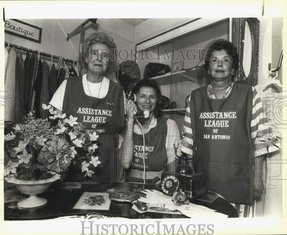 1990 Opening of Assistance League&#39;s new Thrift House, Texas-Historic Images