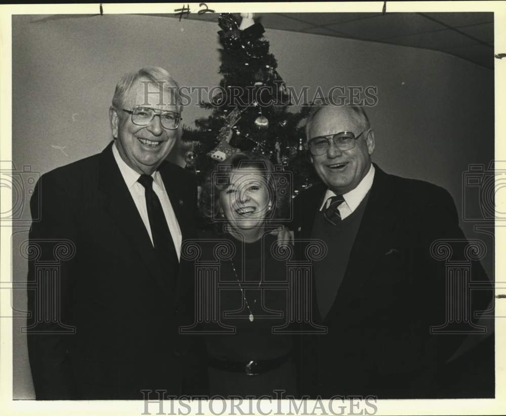1989 Dr. Duncan Wimpress, Ann Reeks & George Larrieu at party.-Historic Images