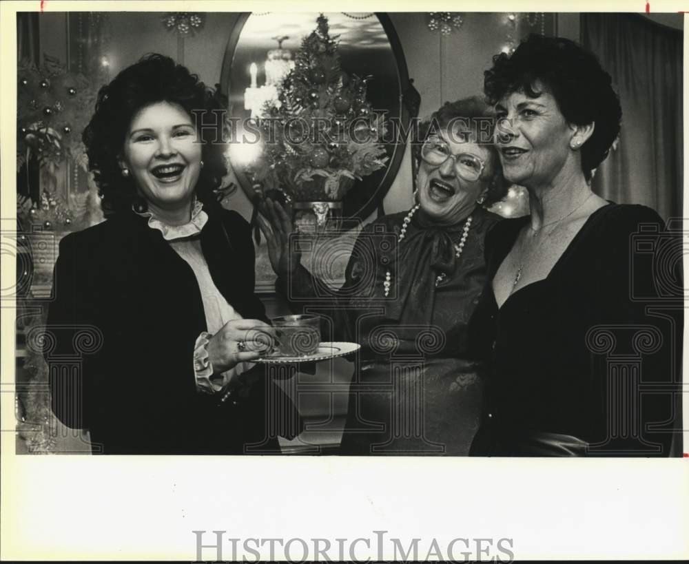1985 Holiday Reception open House at home of Jean Longwith, Texas-Historic Images