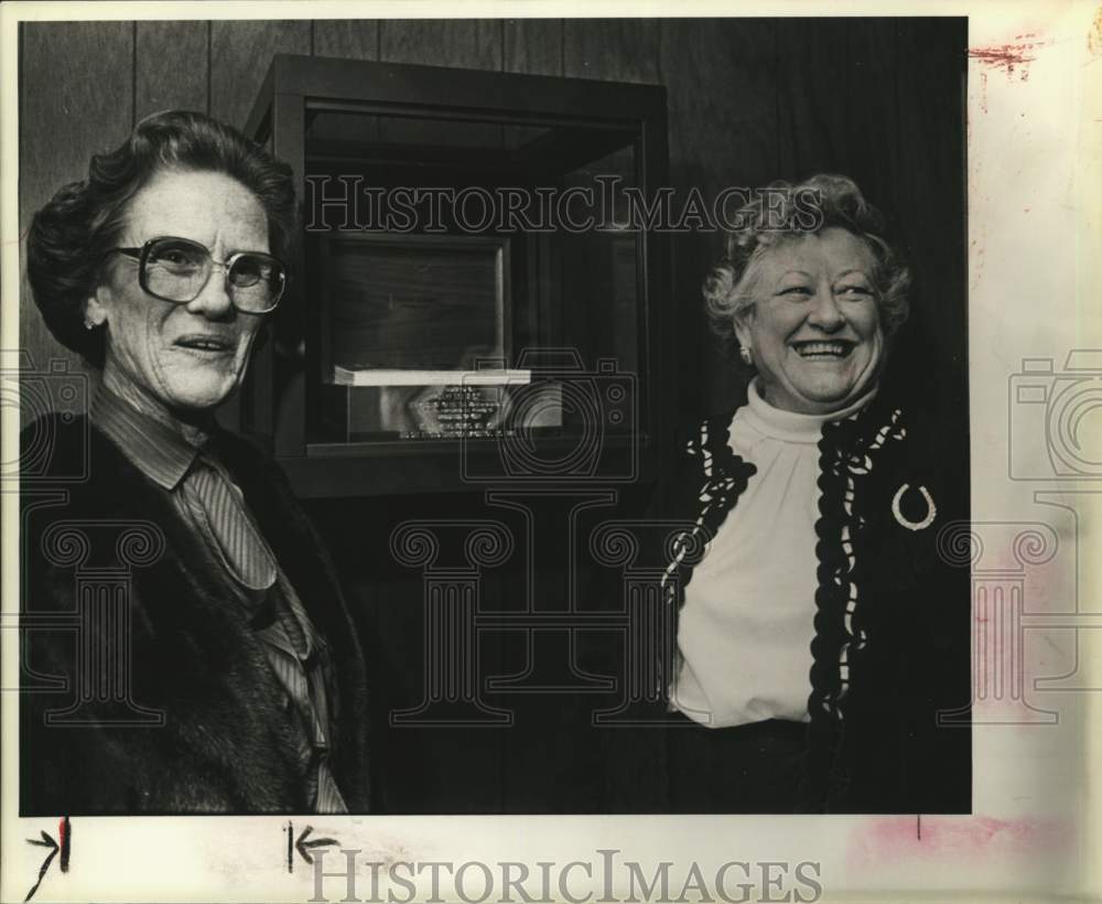 1983 Mary Nan West and Estelle Holmes Yates at Frontier Club, Texas-Historic Images
