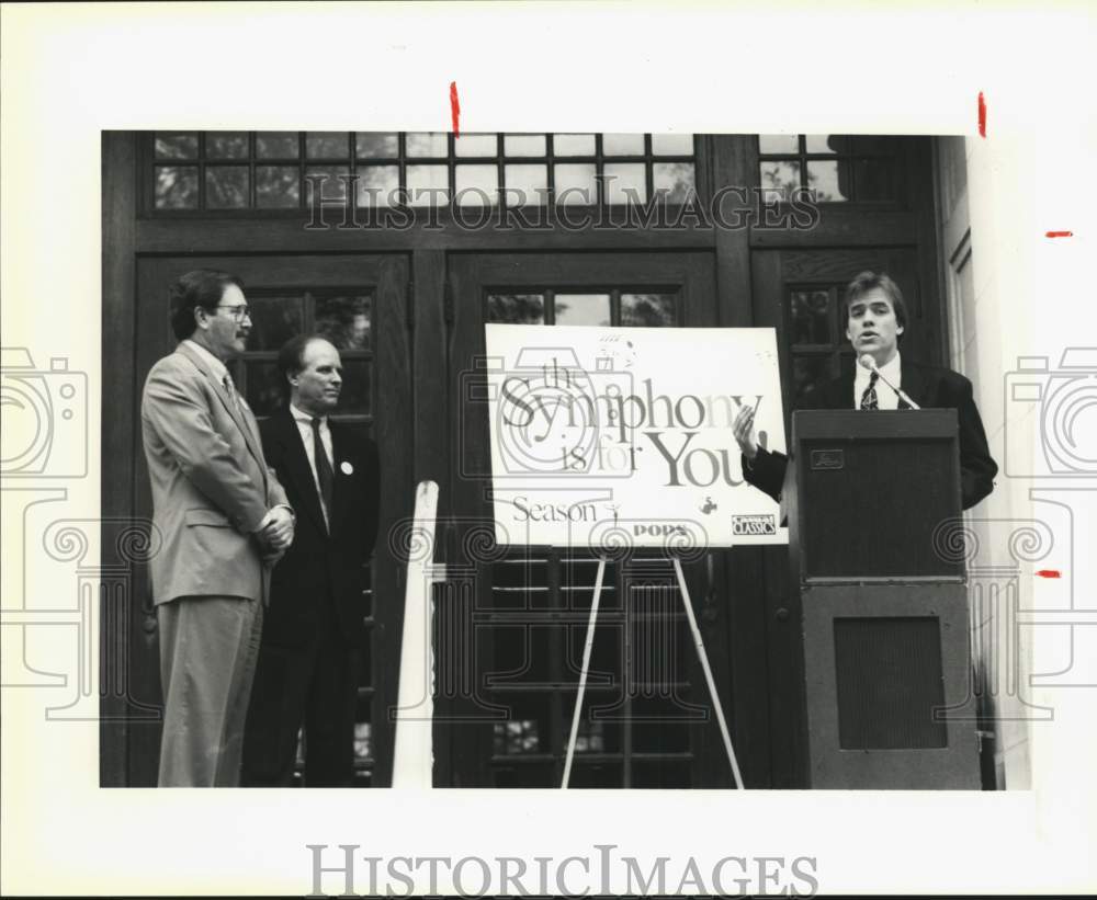 1994 San Antonio Symphony announces new season, Texas-Historic Images