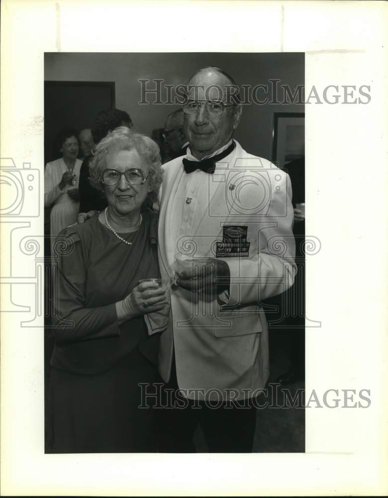 1987 Mary L. and Henry W. Gomez, M.O.W.W., Texas-Historic Images