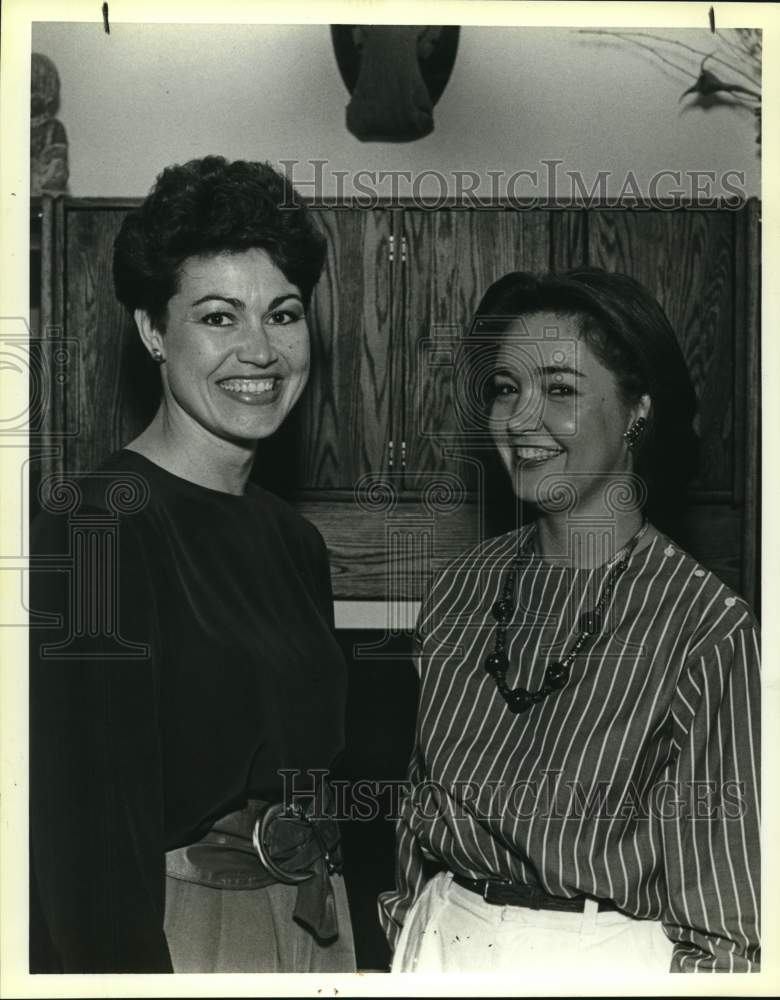 1988 Anne Leonard, Beth Gustafson At Good Friday Get-Together-Historic Images