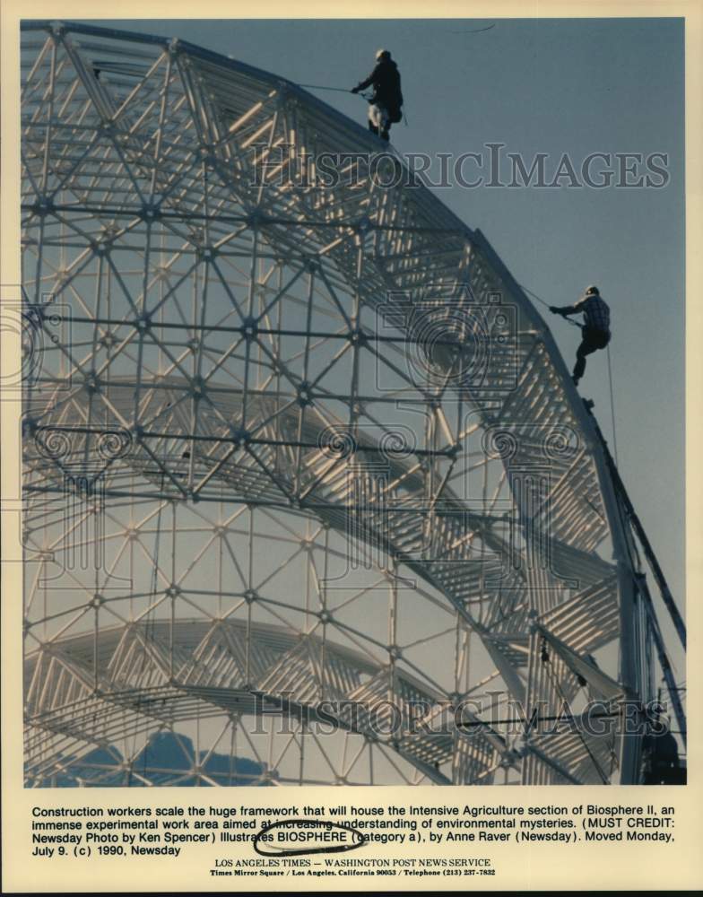 1990 Construction workers build Biosphere II, experimental work area-Historic Images