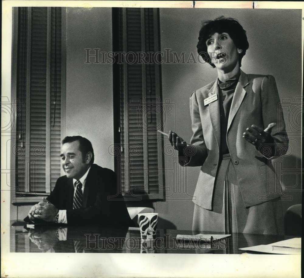 1984 Bob Vali &amp; Cyndi Krier debate each other in San Antonio-Historic Images