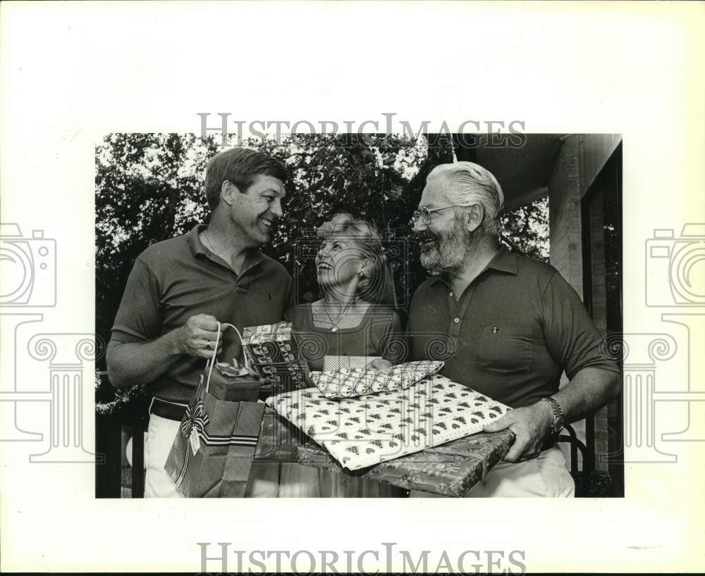 1987 Dr. David Kaiser, Mary &amp; Jim Smith, Christmas In July Party-Historic Images