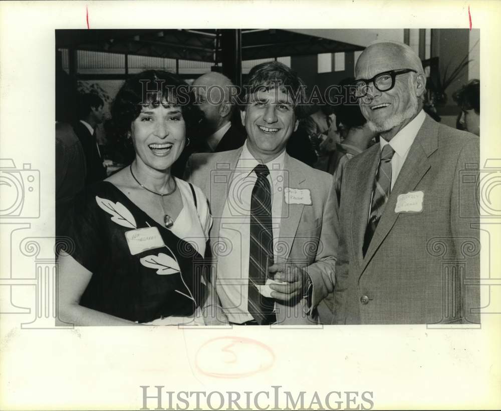 1986 Ada Yrizarry, David J. Kantner and Geoffrey Weideman, Texas-Historic Images
