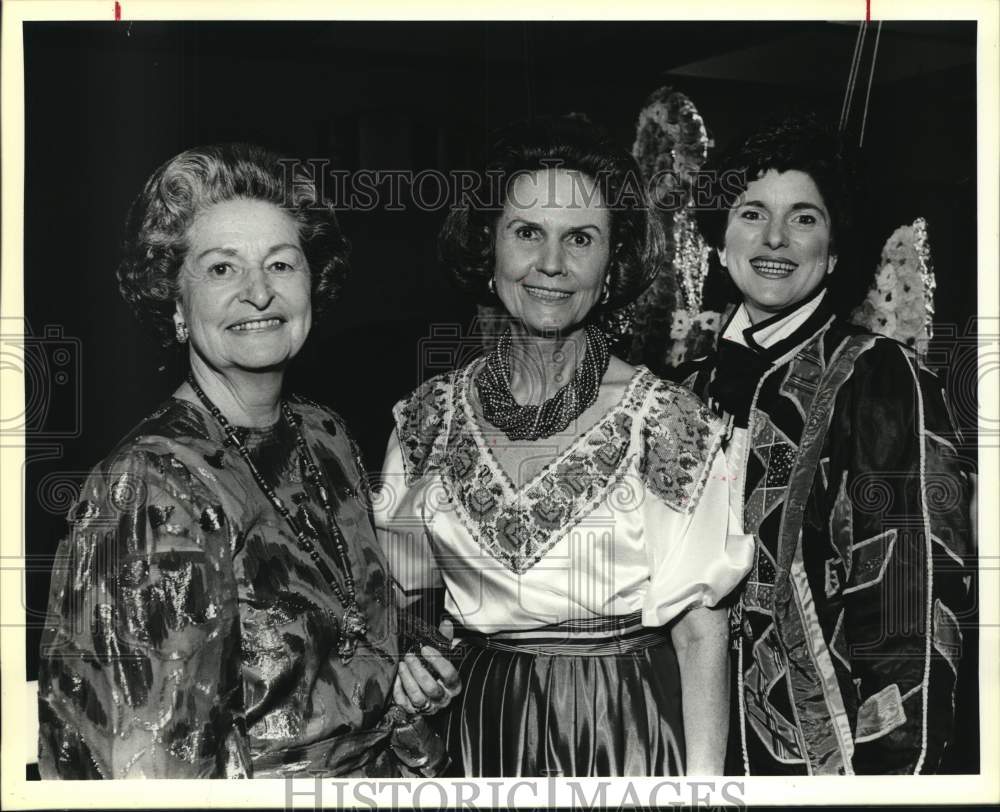 1986 Lady Bird Johnson at San Antonio Museum of Art Folk Art, Texas-Historic Images