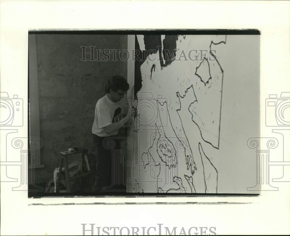 1989 Artist Randy Twaddle Works On &quot;Angels Of Our Own Making&quot;-Historic Images