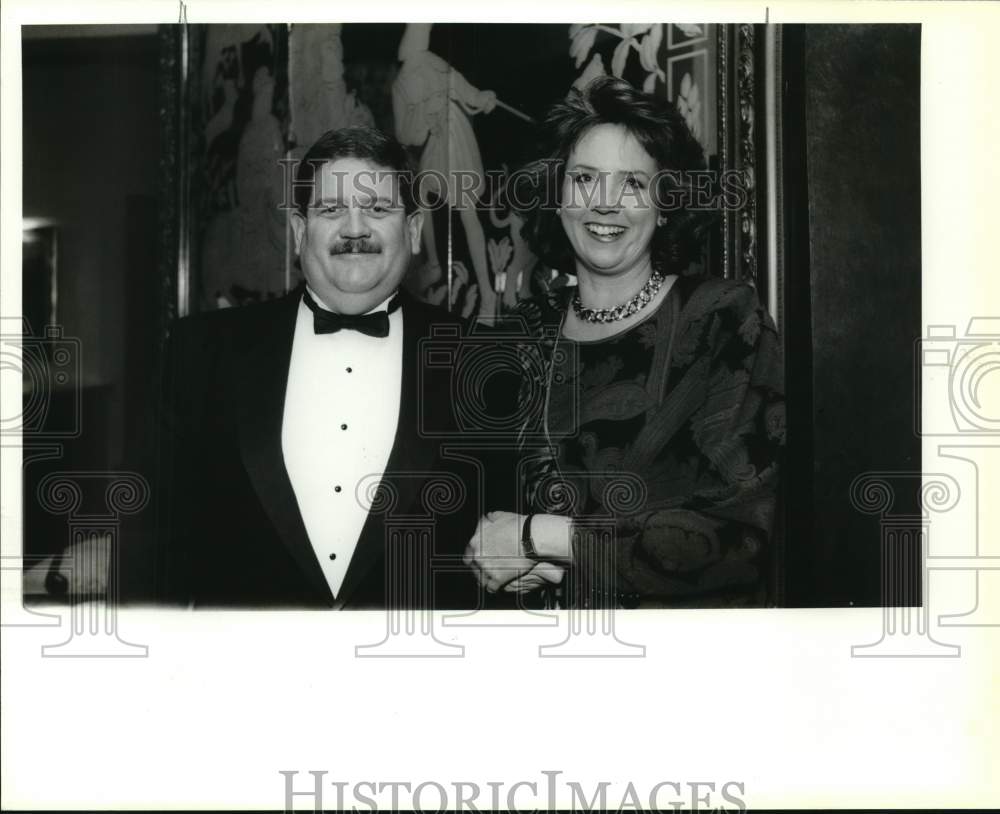 1991 Archie Jones & Betty Turner, president of ARC, at social event-Historic Images