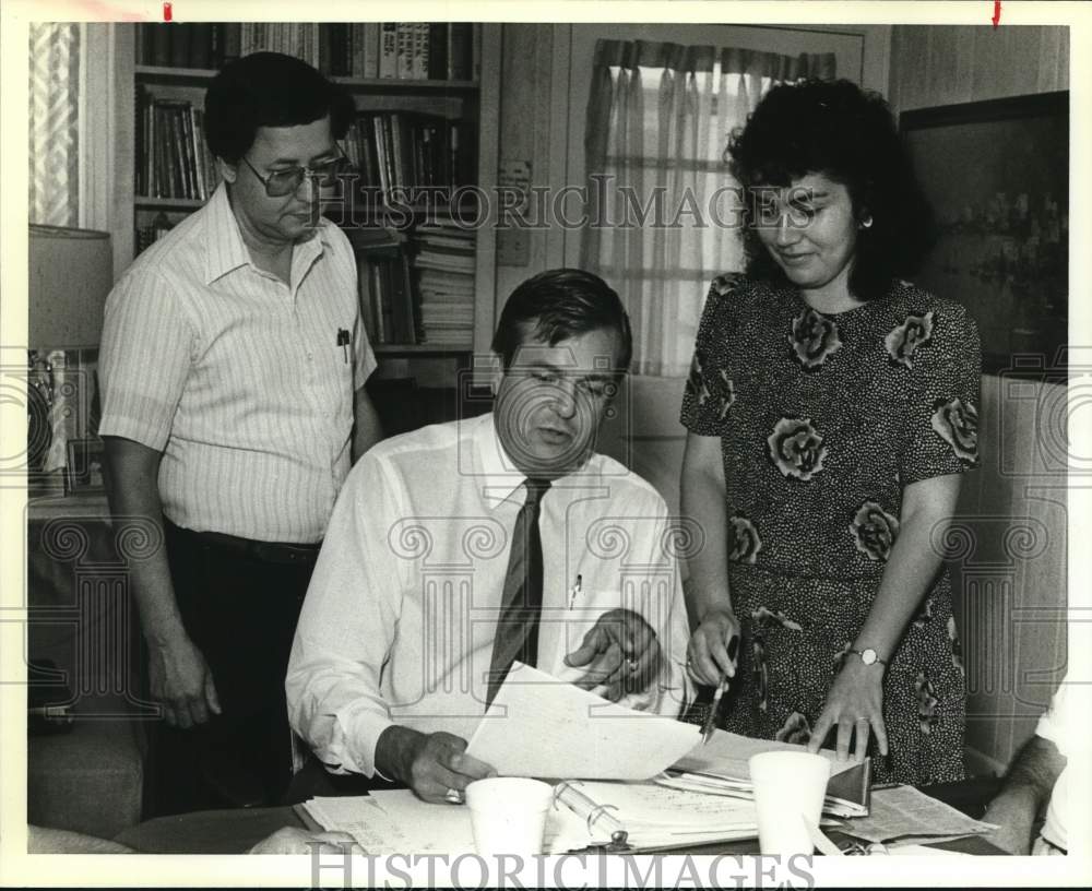 1989 Planning meeting for San Antonio Literacy Council benefit-Historic Images