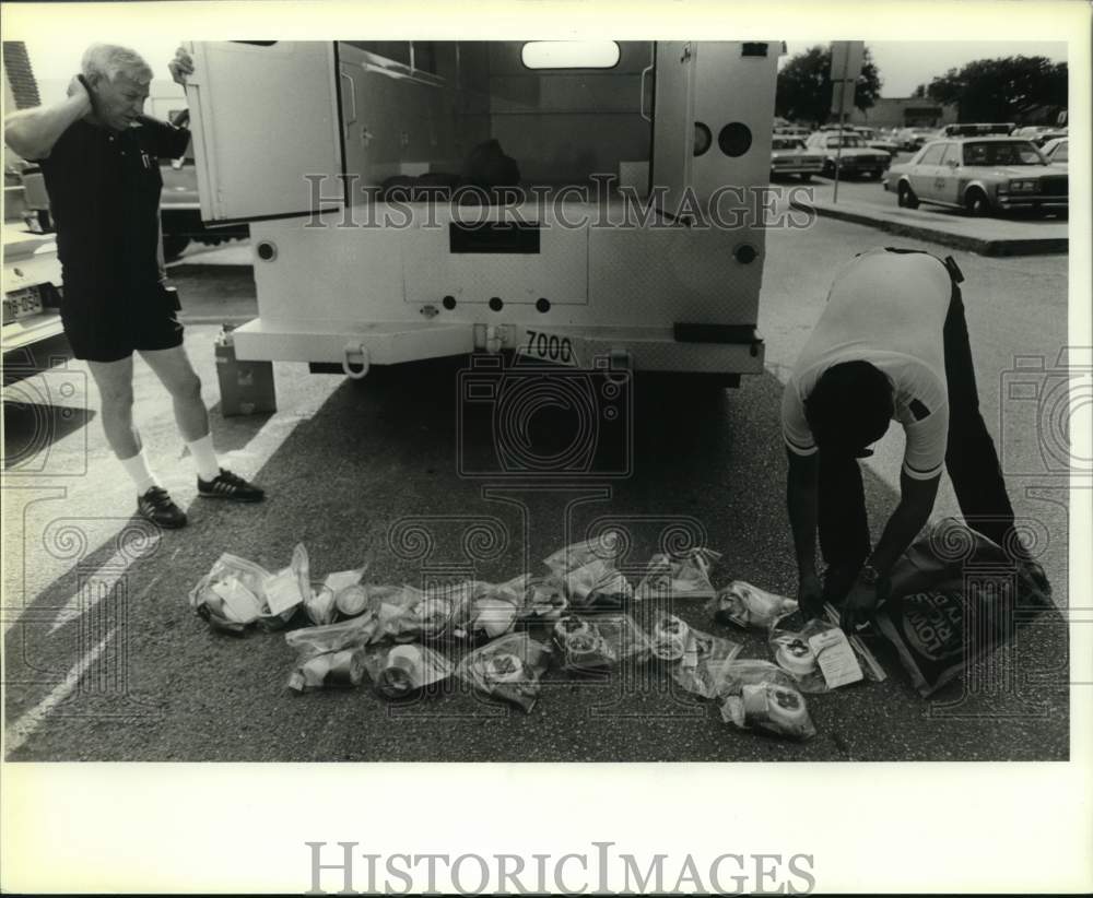 1986 Bombs captured in undercover investigation, Texas-Historic Images