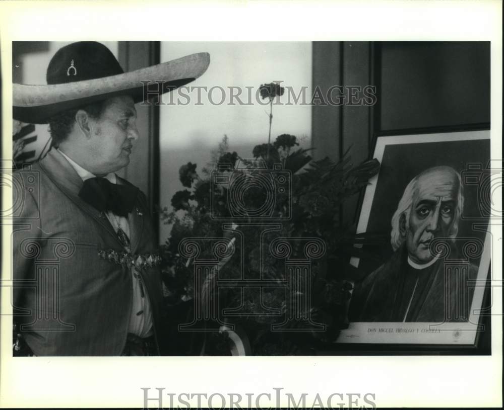 1988 Max Virgil, University of Mexico at Wreath Laying, Texas-Historic Images