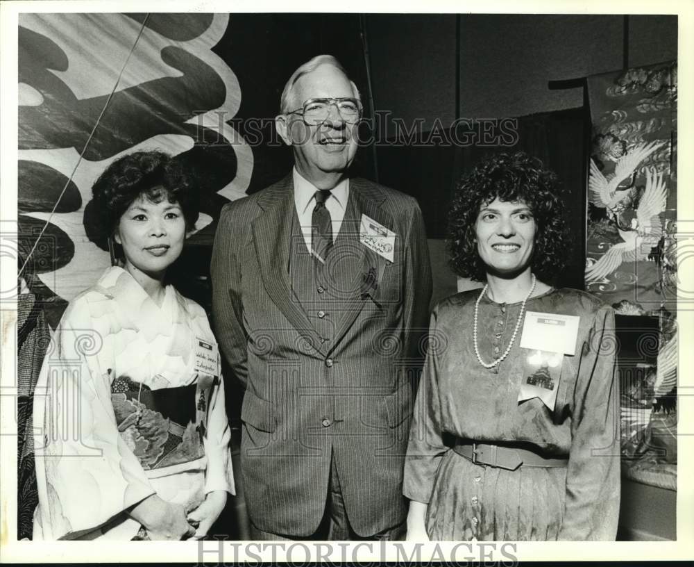 1989 Farewell reception for Kumamoto City Delegates, Texas-Historic Images