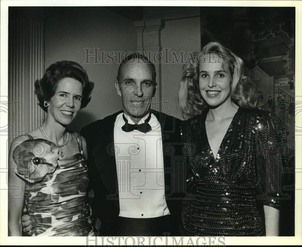 1990 German Club Debutante Claire Jacobs honored at party, Texas-Historic Images