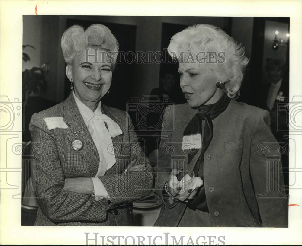 1985 Zonta Inter-City luncheon guests at Ariel House, Texas-Historic Images