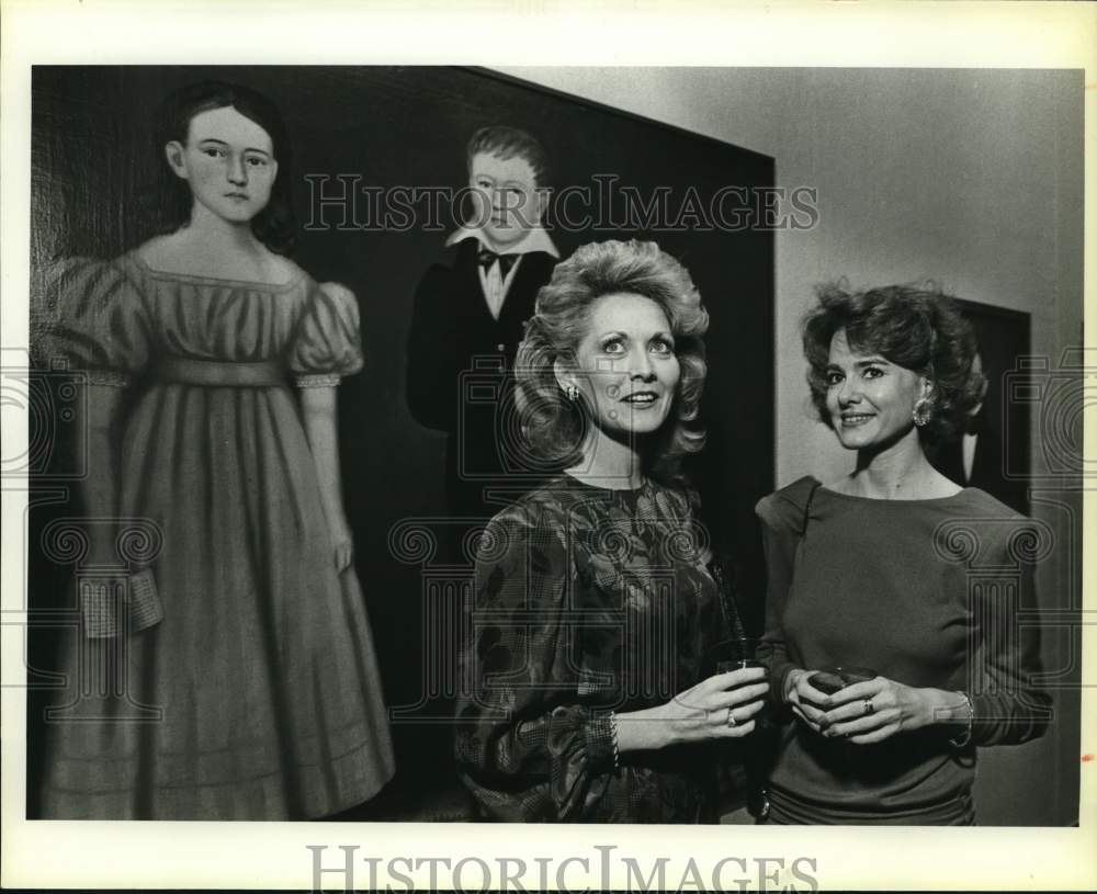 1985 Gallery of the Friends guests at McNay Art Museum, Texas-Historic Images