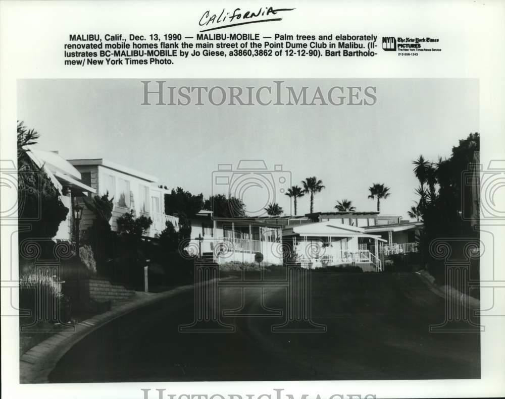 1990 Palm trees and mobile homes flank Point Dume Club in Malibu, CA-Historic Images