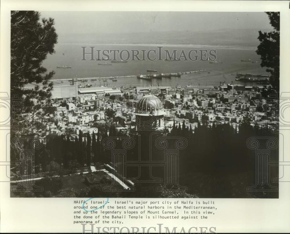 Bahaii Temple in the center of Israel&#39;s major port city of Haifa-Historic Images