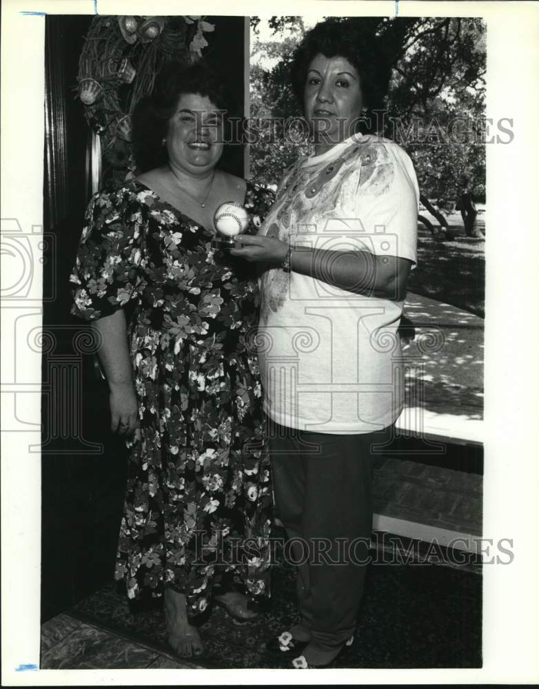 1992 Virginia VanCleave &amp; Aurora Martinez of the Vital Link Council-Historic Images