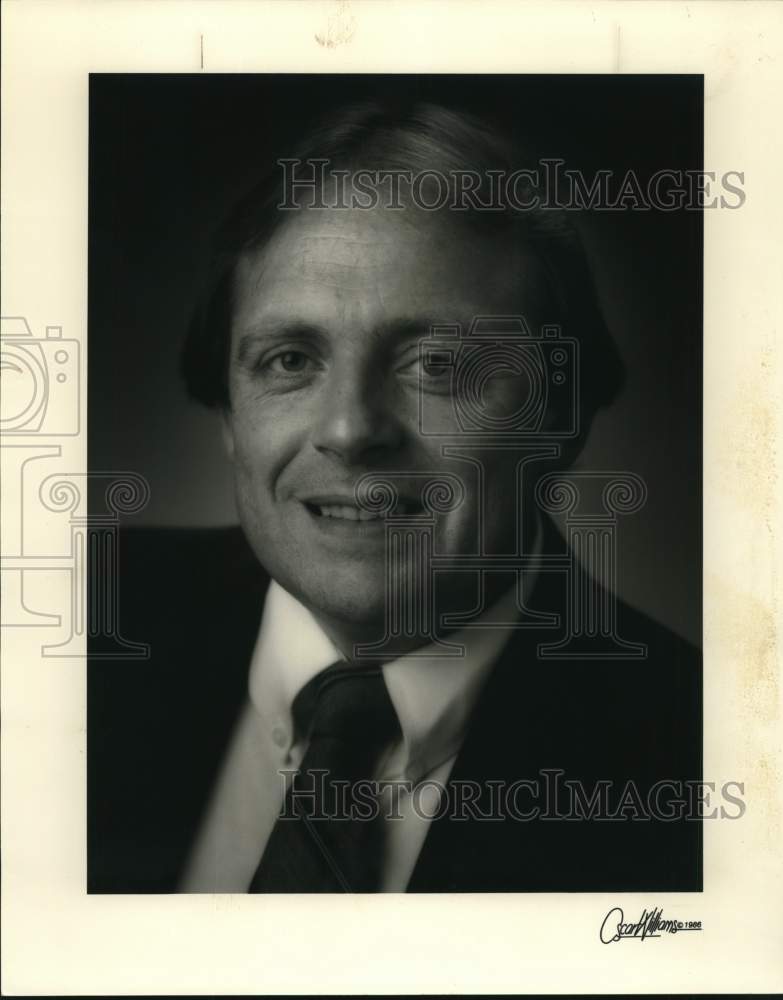 1986 Al Tomes, Director of Client Services Sosa &amp; Associates-Historic Images