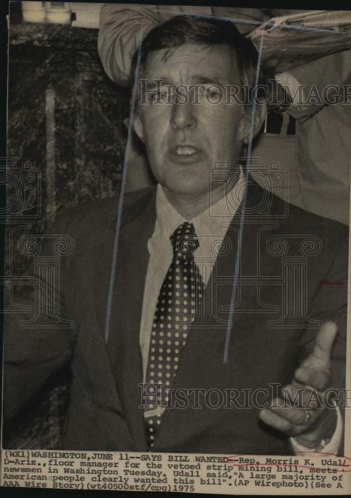 1975 Representative Morris Udall meets with newsmen in Washington-Historic Images