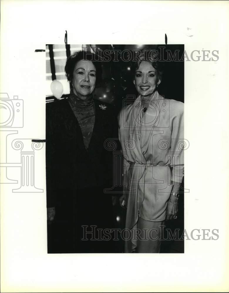 1988 Lisa Jaffe and Naomi Russell attend Kidney Foundation Benefit.-Historic Images